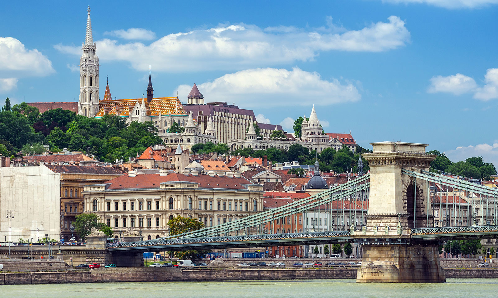 201882616581219_view-of-budapest-day-slider-big-bus-tours